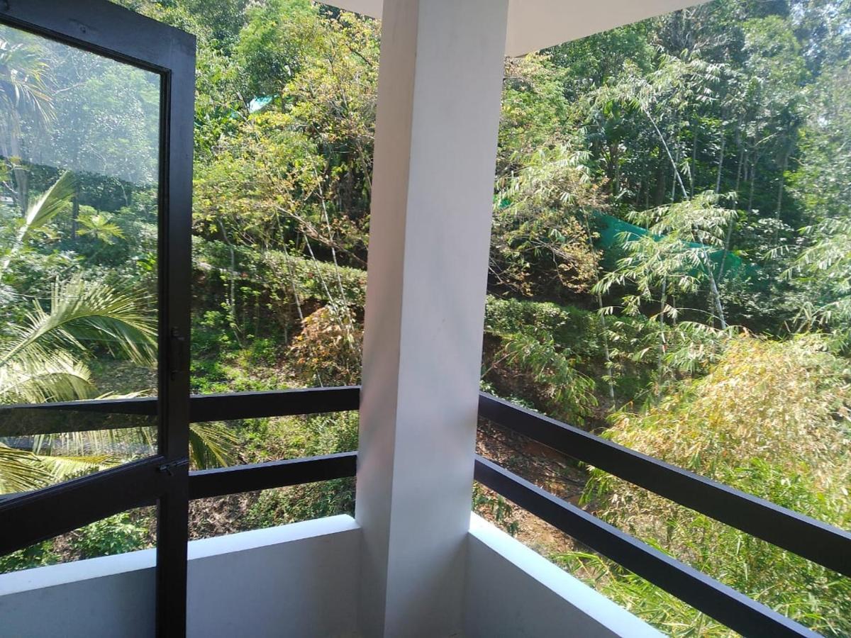 Spring And Valley View Thekkady Eksteriør billede